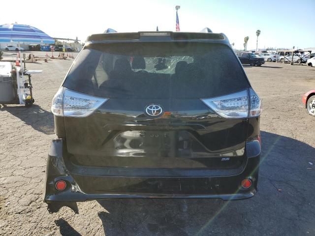 2018 Toyota Sienna SE