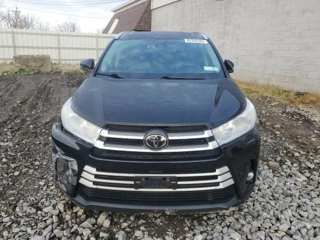 2018 Toyota Highlander SE