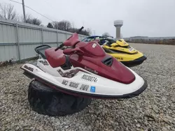 Botes salvage sin ofertas aún a la venta en subasta: 1998 Seadoo GTX