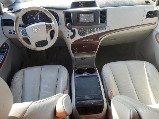 2012 Toyota Sienna XLE