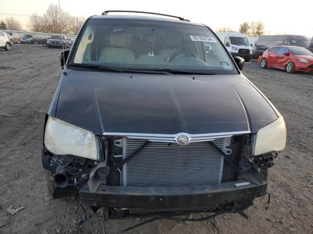 2008 Chrysler Town & Country Touring