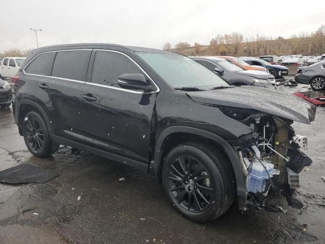 2019 Toyota Highlander SE