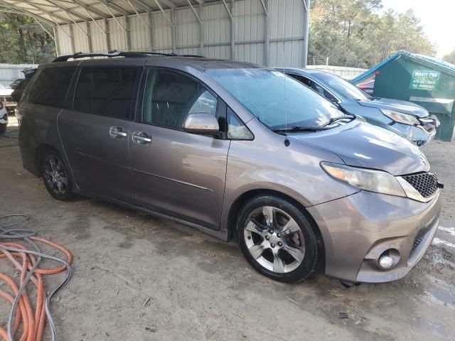 2013 Toyota Sienna Sport