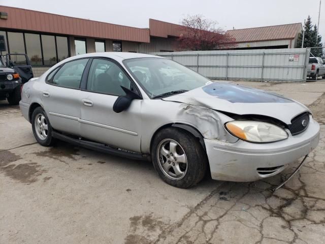 2005 Ford Taurus SE