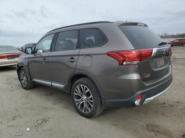 2016 Mitsubishi Outlander SE