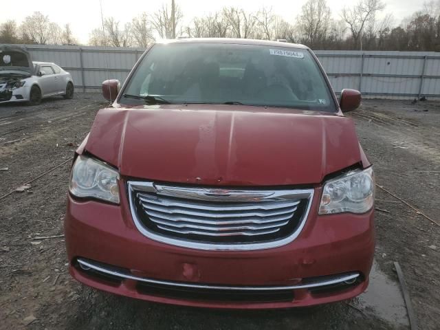 2016 Chrysler Town & Country Touring