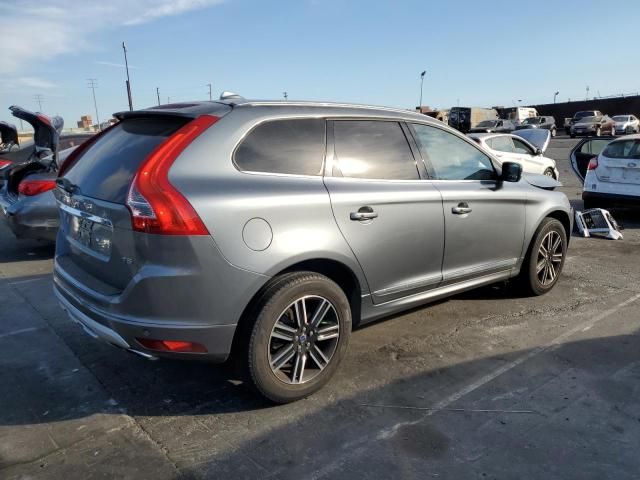 2017 Volvo XC60 T5 Dynamic