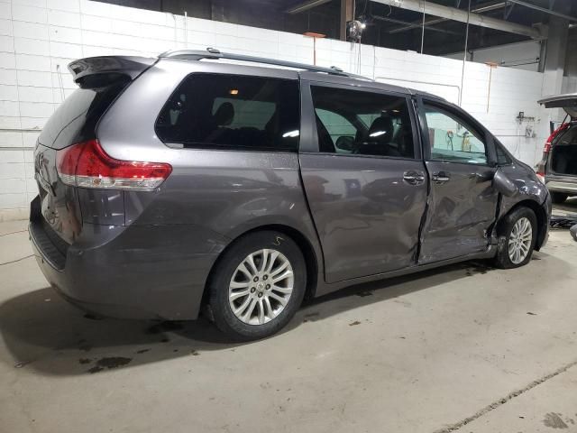 2011 Toyota Sienna XLE