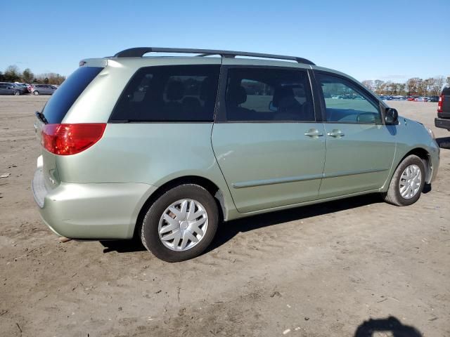 2009 Toyota Sienna CE