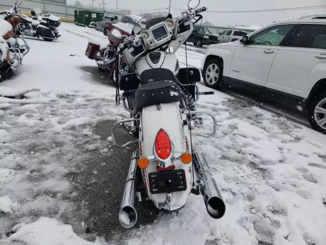 2017 Indian Motorcycle Co. Chieftain