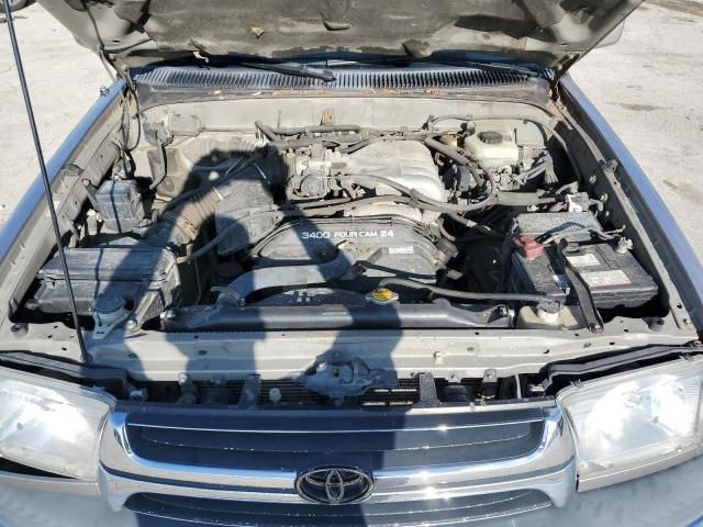 2002 Toyota 4runner SR5