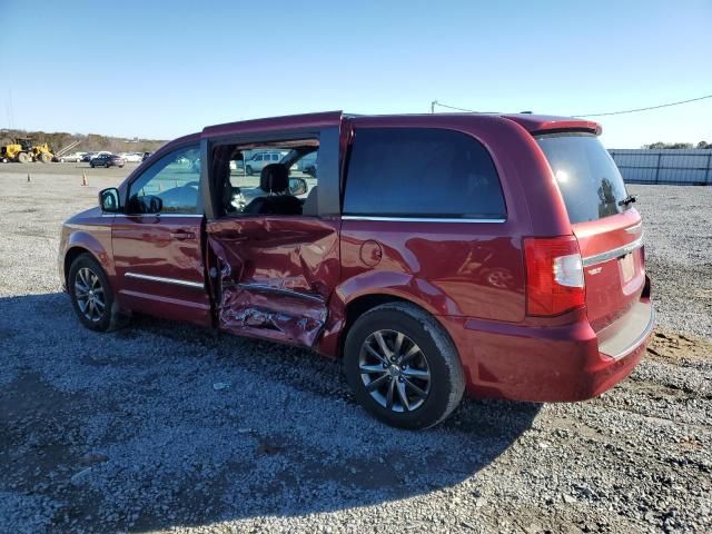 2015 Chrysler Town & Country S