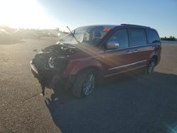 Chrysler Vehiculos salvage en venta: 2014 Chrysler Town & Country Touring L