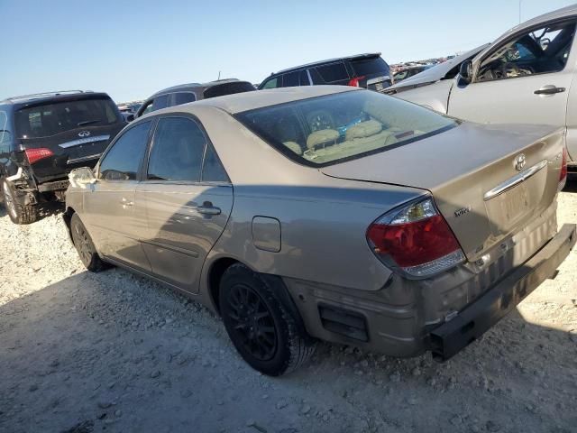 2005 Toyota Camry LE