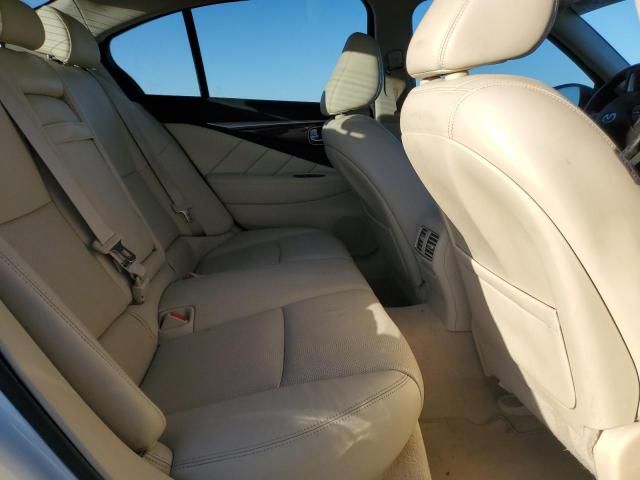 2015 Infiniti Q50 Base