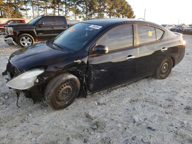 2013 Nissan Versa S