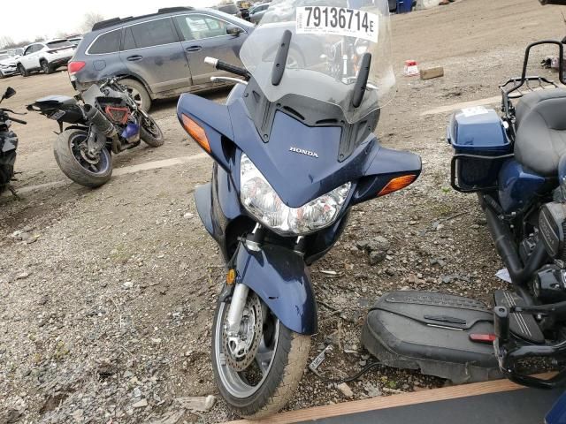 2004 Honda ST1300