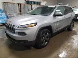 Jeep Cherokee Latitude Vehiculos salvage en venta: 2017 Jeep Cherokee Latitude