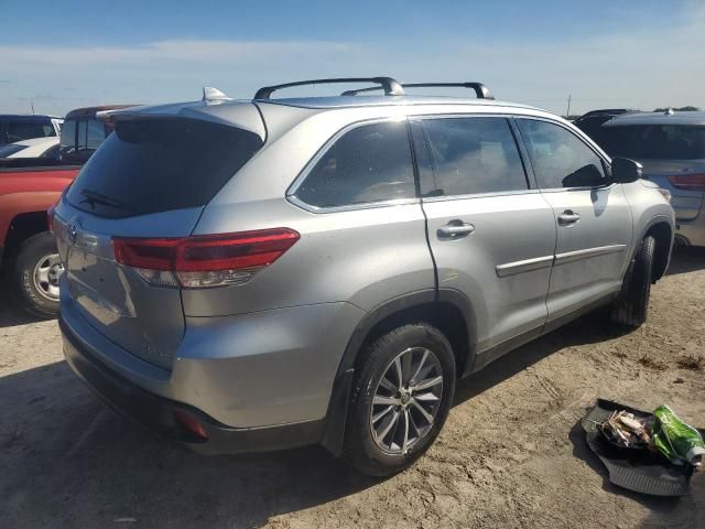 2019 Toyota Highlander SE