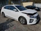 2022 Hyundai Ioniq SE