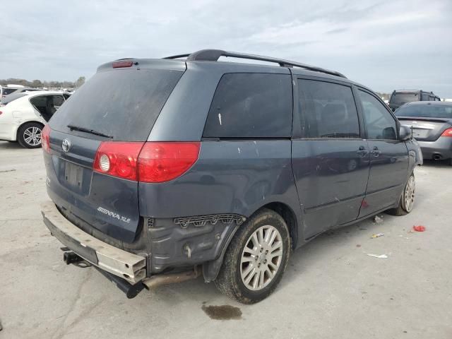 2008 Toyota Sienna XLE