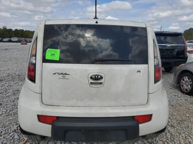 2011 KIA Soul +