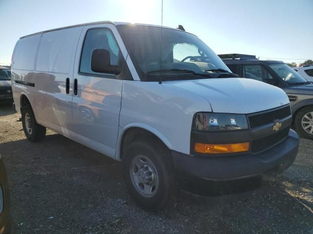 2020 Chevrolet Express G2500