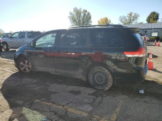 2012 Toyota Sienna LE