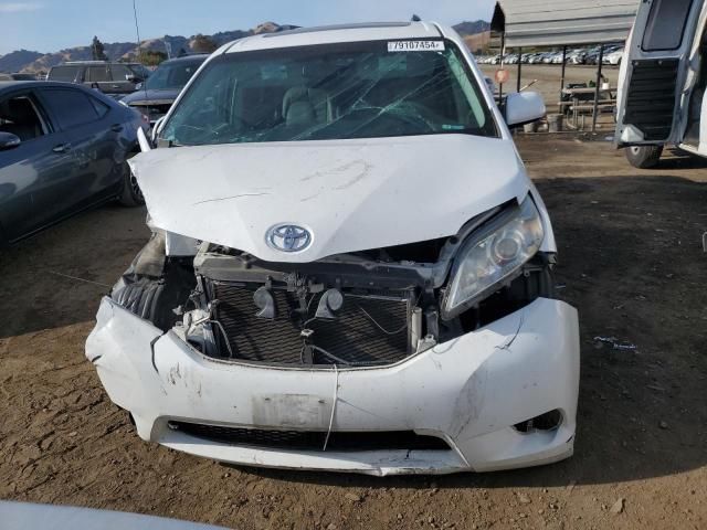 2014 Toyota Sienna XLE