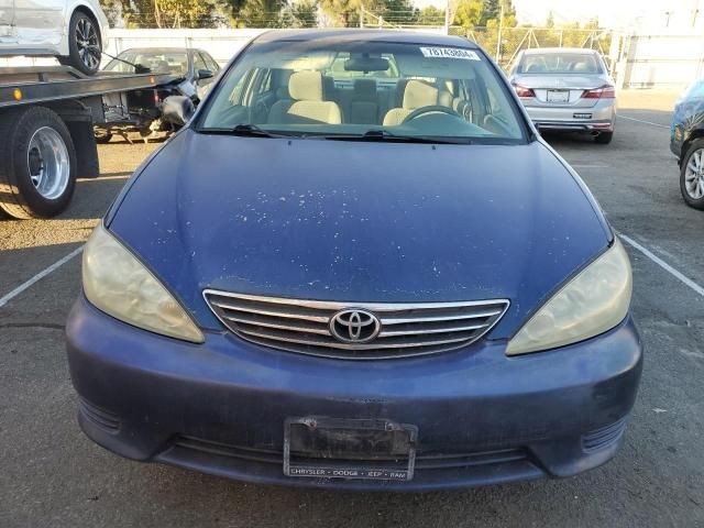 2005 Toyota Camry LE