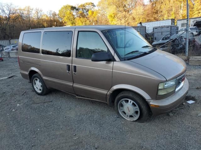 2004 GMC Safari XT