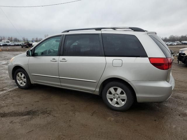 2005 Toyota Sienna XLE