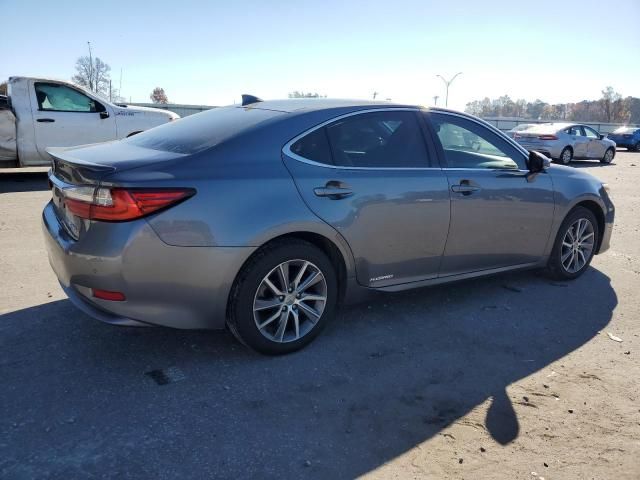 2016 Lexus ES 300H