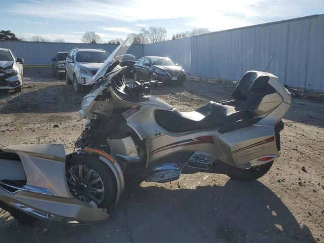 2017 Can-Am Spyder Roadster RT