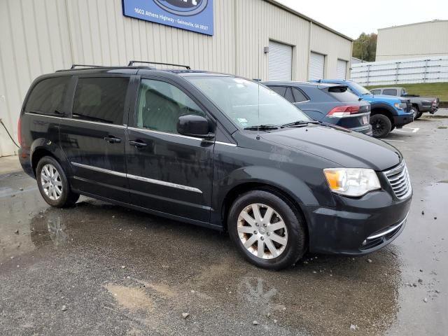 2013 Chrysler Town & Country Touring