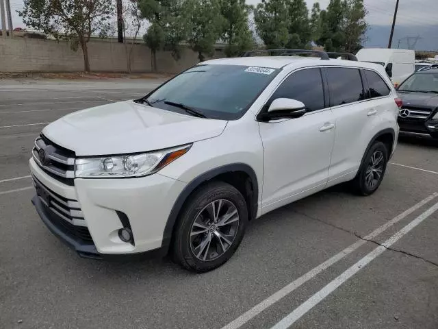 2018 Toyota Highlander LE