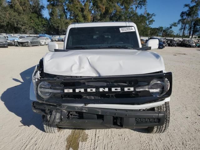 2023 Ford Bronco Base