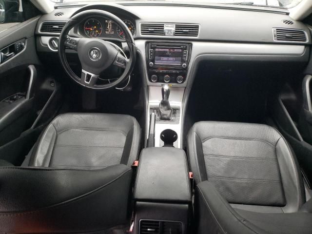 2013 Volkswagen Passat SE