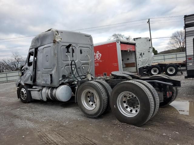 2020 Freightliner Cascadia 116