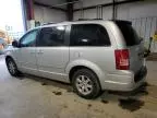 2010 Chrysler Town & Country Touring