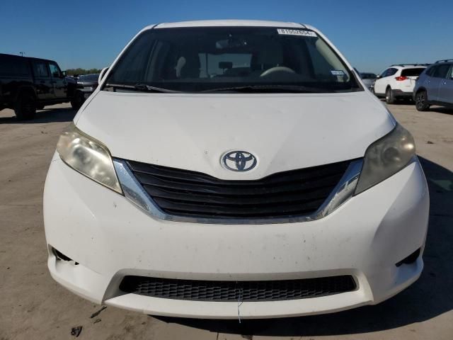 2011 Toyota Sienna LE