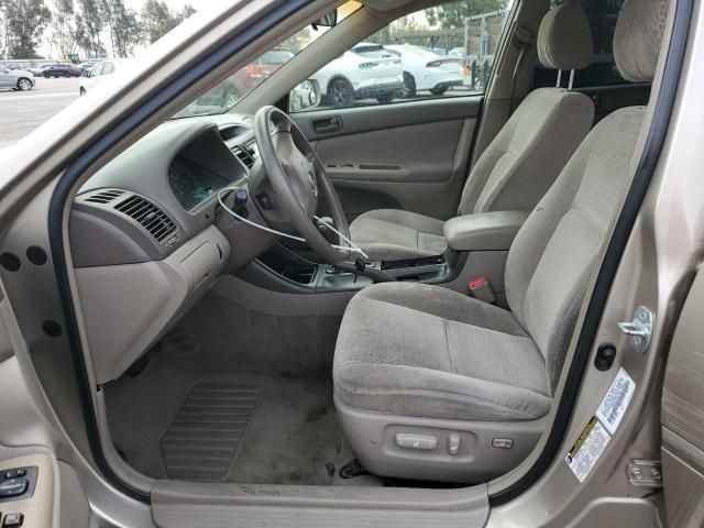 2004 Toyota Camry LE