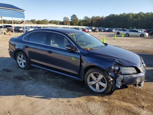 2013 Volkswagen Passat SE