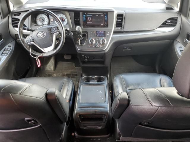 2015 Toyota Sienna Sport