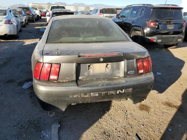 2004 Ford Mustang