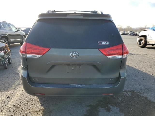 2013 Toyota Sienna LE