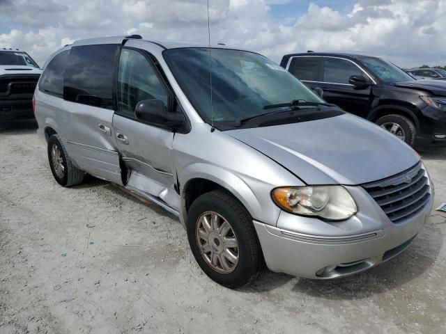 2006 Chrysler Town & Country Limited