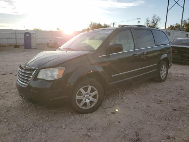 2010 Chrysler Town & Country Touring