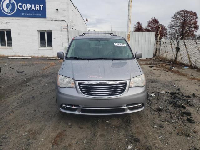 2013 Chrysler Town & Country Touring