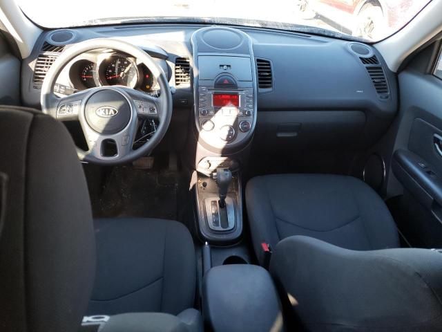 2010 KIA Soul +